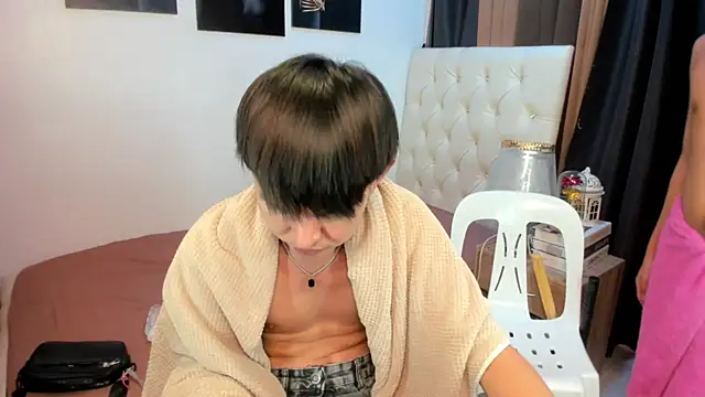 XloverXsiantwink webcam