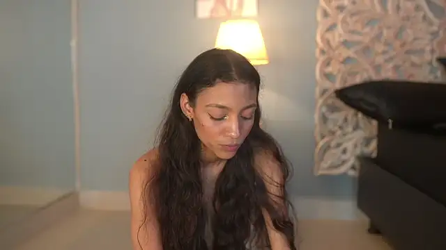 lupeebony live cam screenshot female on PornAJ – Adult Videos, Live Cams & Chat