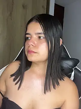 2angela_ (F teen) - zoom asshole