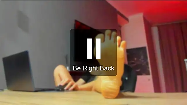 Yourweakness777 webcam