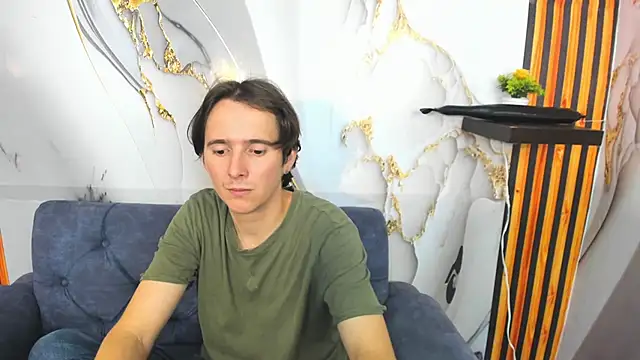 Aaron_LatinMen2 webcam