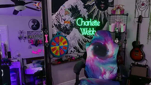 CharletteWebb webcam