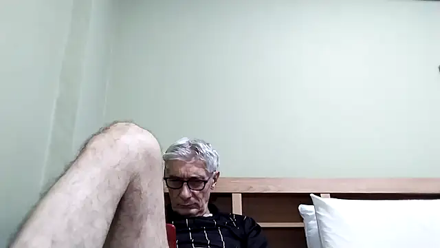 BIGUNCUTHARDCOCK webcam