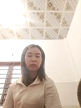 Sexy-ladyboobs20 webcam