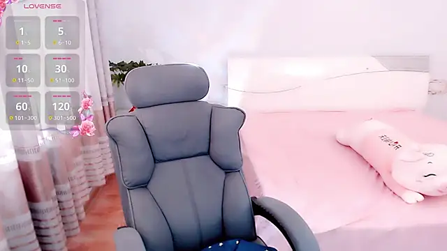 yaoyao-baby520's Stripchat show and profile