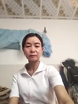 Sexy-ladyboobs20 webcam