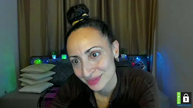 Arianasweety23 webcam