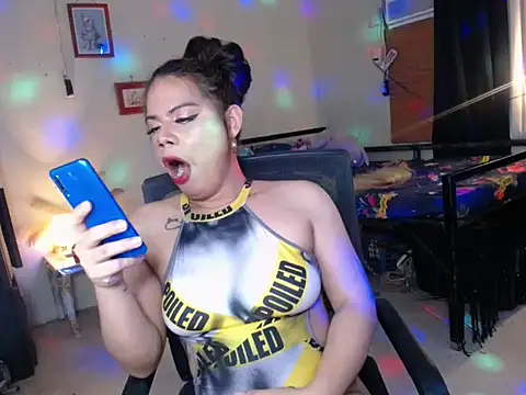 kylaanne (T young) - LETS SHOOT MY BIGLOAD HERE IN UR FACE !