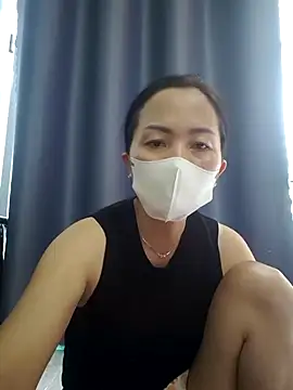 Baby-sexytits18 webcam