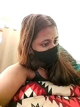 LoveLy-Soneya webcam