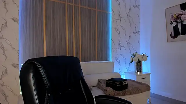 IsabellaAllen webcam