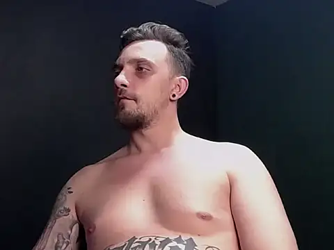 Guesswhat Bitch (Guesswhatbitch)