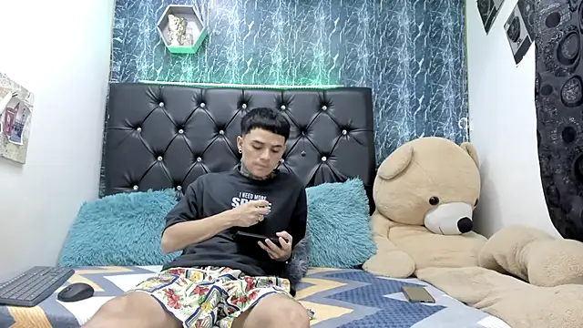 exotic_hot_couple webcam