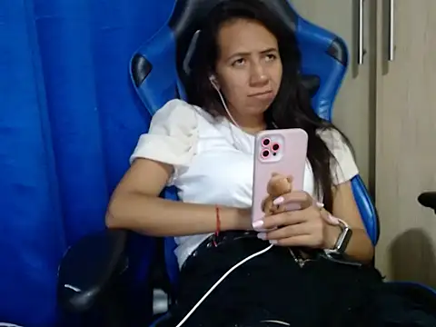 Erotic_latina webcam