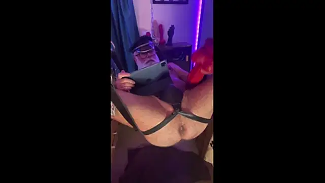 LeatherSdaddy webcam