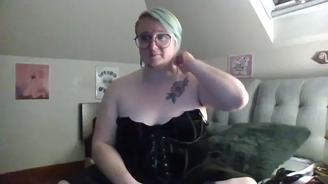 queerlyjaz webcam
