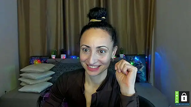 Arianasweety23 webcam