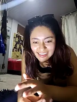 honeywhisper69 webcam