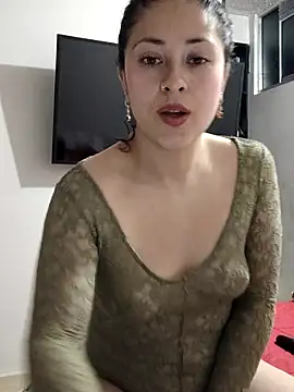 lisbethmoore_ (F young) - squirt in your face