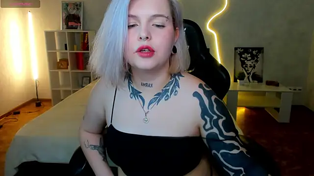 shadow__purrr webcam