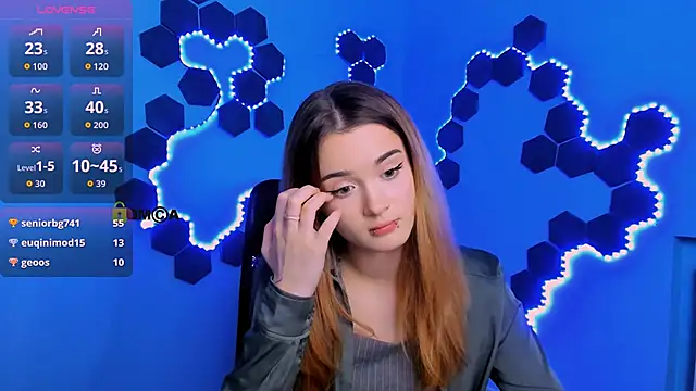 liana_kisses (F teen) - oil ass