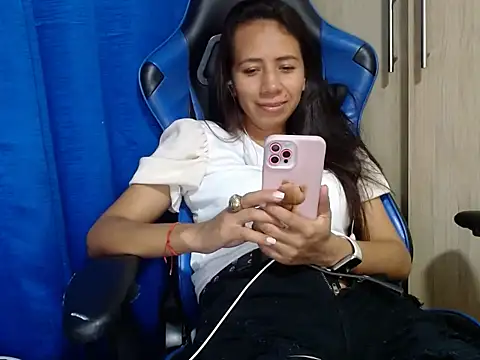 Erotic_latina webcam