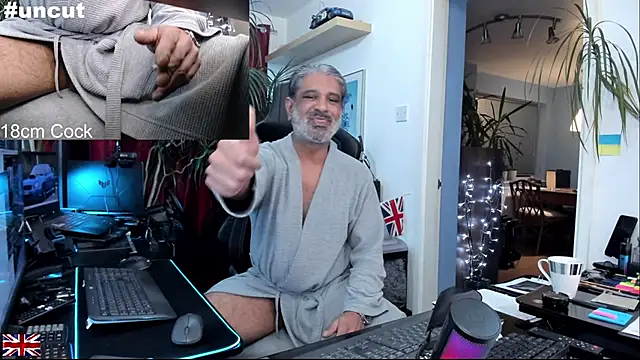 OnlineBossUK live webcam from United Kingdom on Ufotopia – Live Cams & Video Chat