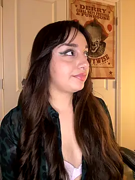 CharmingMaddie webcam