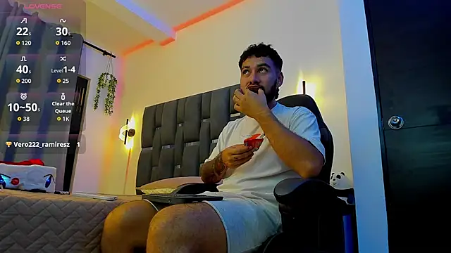 noah_corvelle webcam