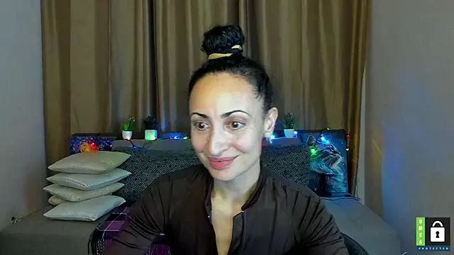 Arianasweety23 webcam