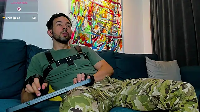 tommy_raym0ndg webcam