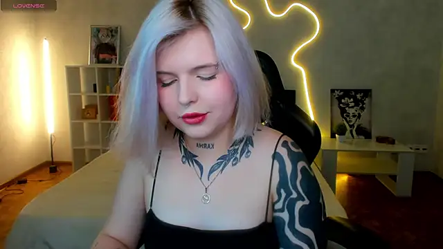 shadow__purrr webcam