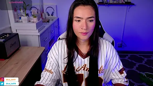 imlui_lu - ImLui_lu's free webcam