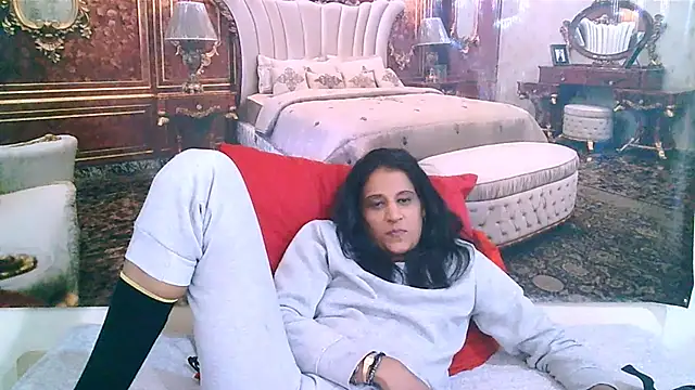 IndianSexcSmyle webcam