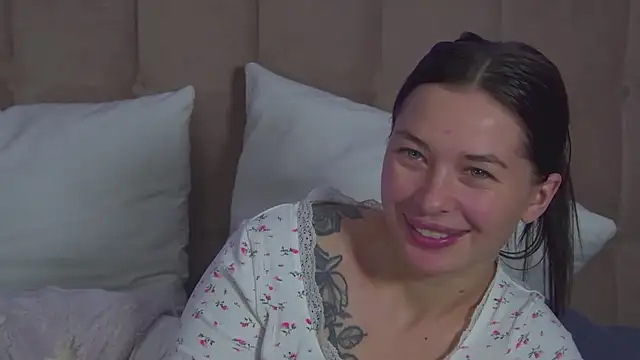 alexandrabloom - AlexandraBloom's free webcam - UK Sex Cams