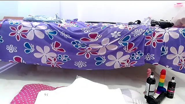 ashlyanaldeep18 webcam