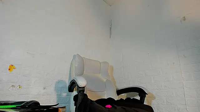 Marian_Cristal webcam