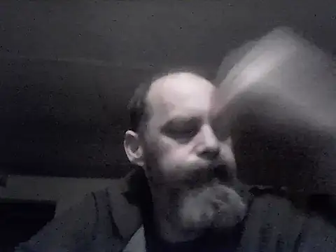 crazyheratic8 (Ask my age) - take off shirt