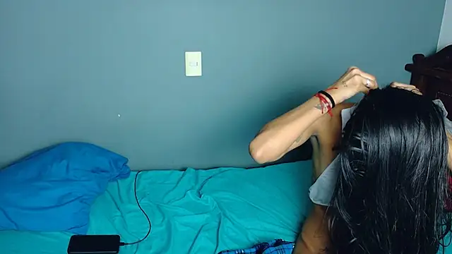 strawberrymia68 webcam