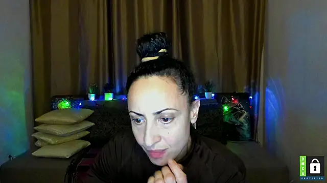 Arianasweety23 webcam