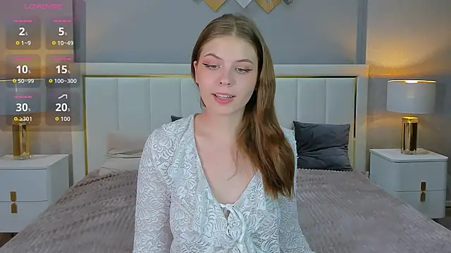 TINA_LIOREN live cam screenshot female from Sex Land on Ufotopia – Live Cams & Video Chat