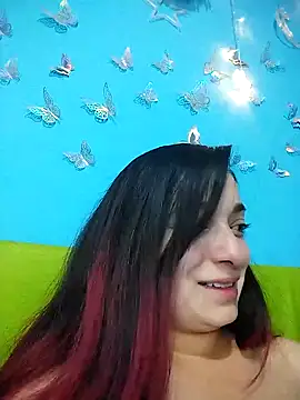 flirt chatroom Evelyn Pink1