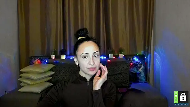 Arianasweety23 webcam