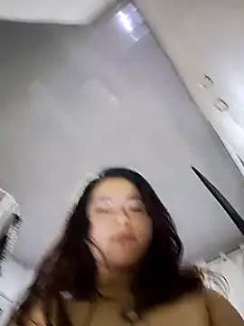 honeywhisper69 webcam