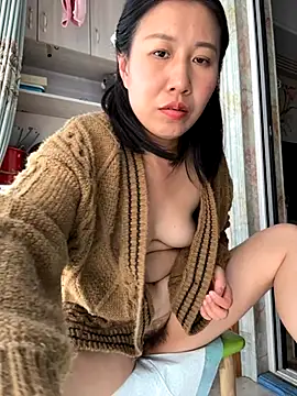 sushan_love (F milf) - 户外喷水