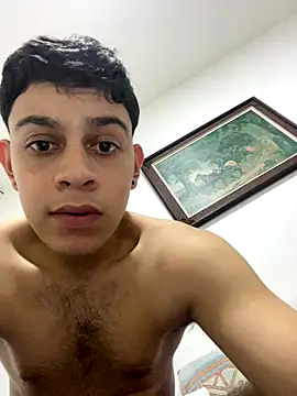 young_handsome - Young_handsome's free webcam
