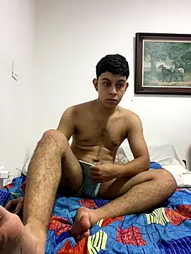 Young_handsome webcam