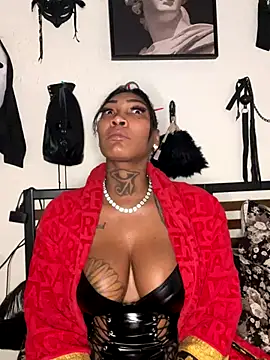 CUMQUEEN-XXX69