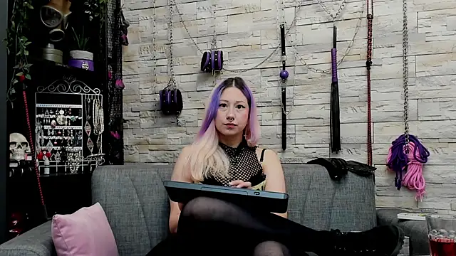 CruelMistress webcam