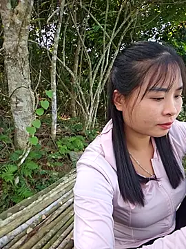 Squirrel-Pear webcam